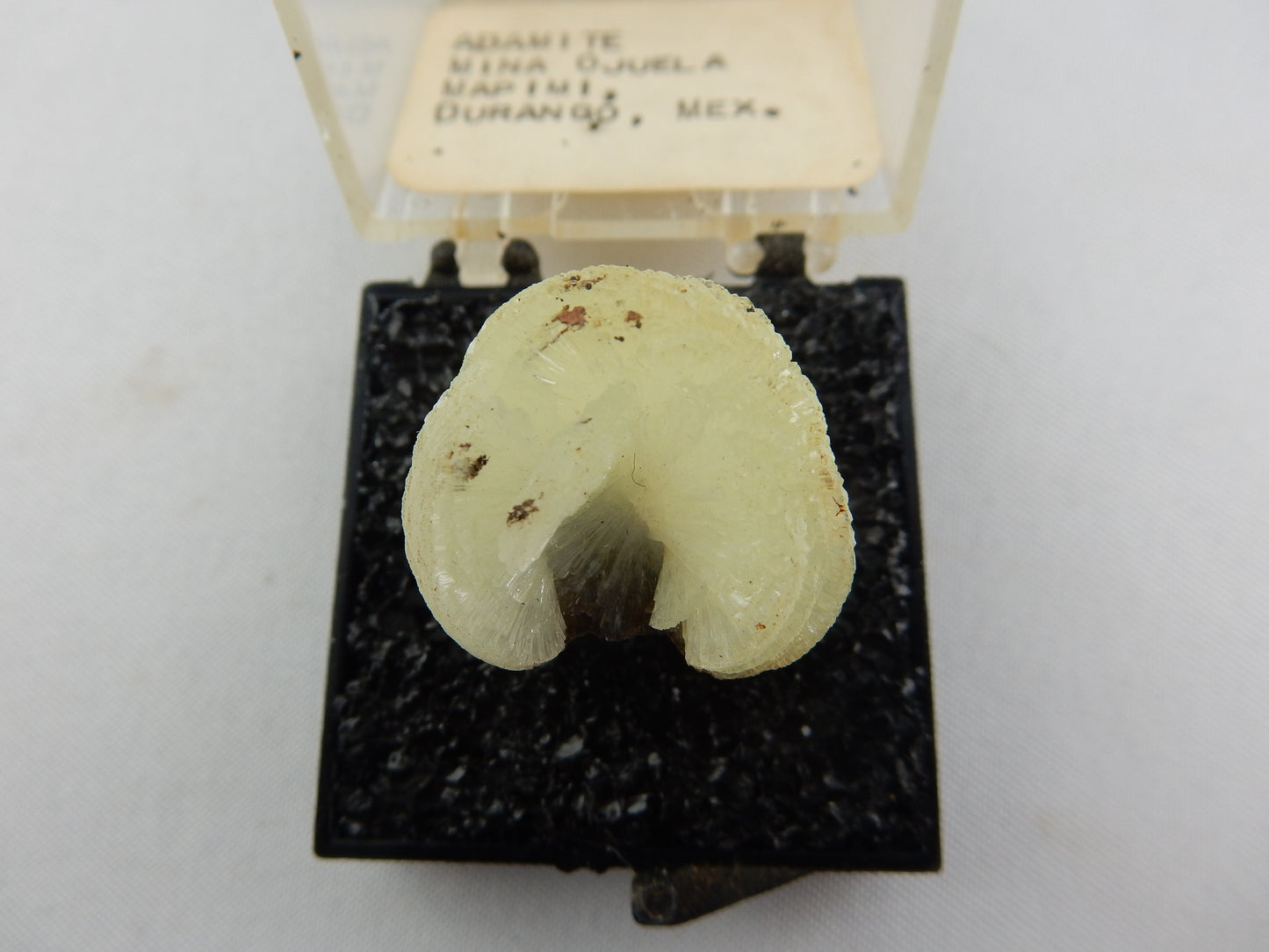 Perfect gemmy crystal (interesting curved flashy stacked plates) light green Adamite