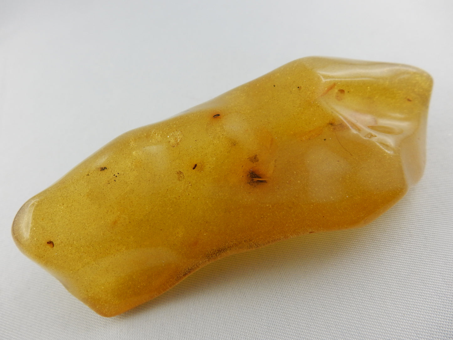 big natural Baltic Amber (40myo NOT kauri gum) - gorgeous gold/sparkly specimen