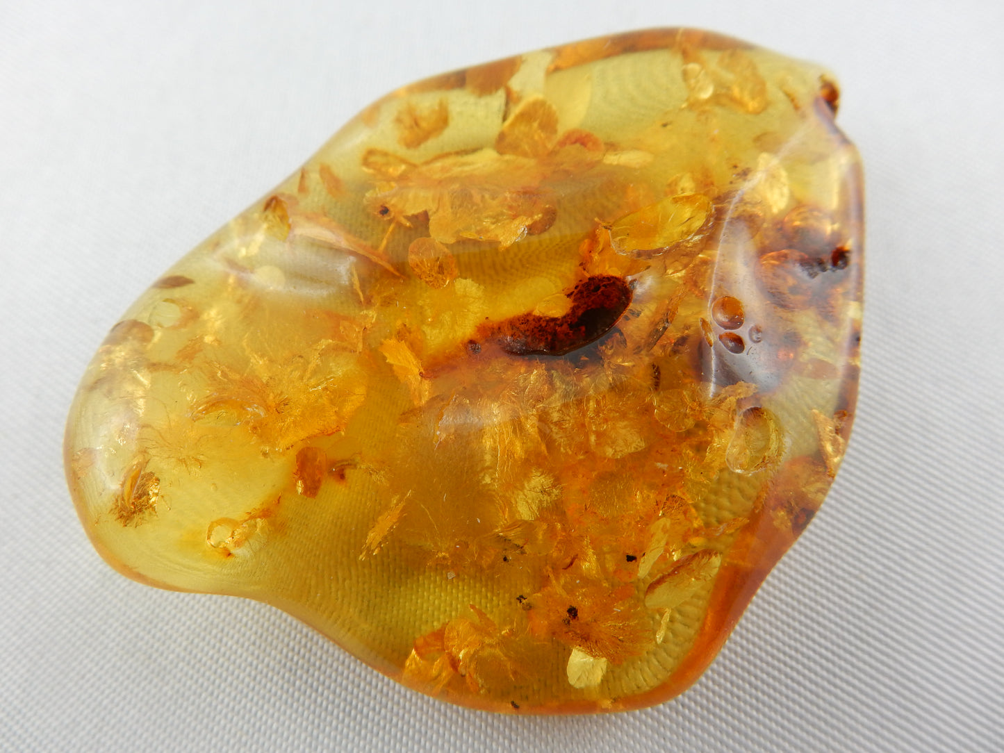 Amber - gold Snowflakes