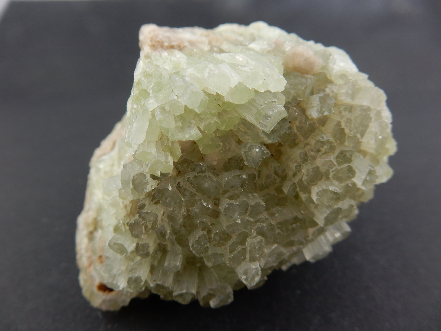 Aragonite green