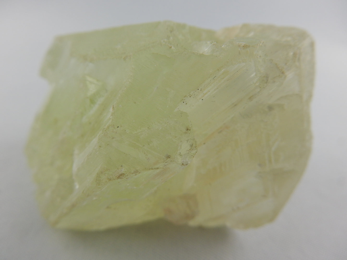 Kunzite - yellow-green Mountain