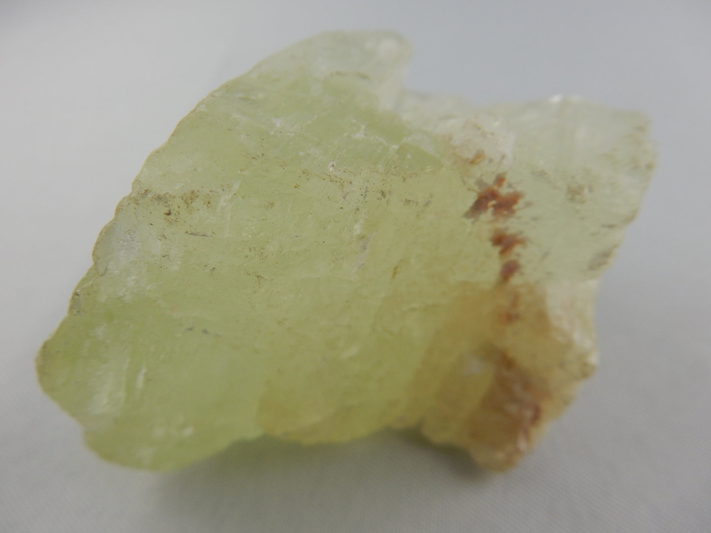 Kunzite - yellow-green Mountain