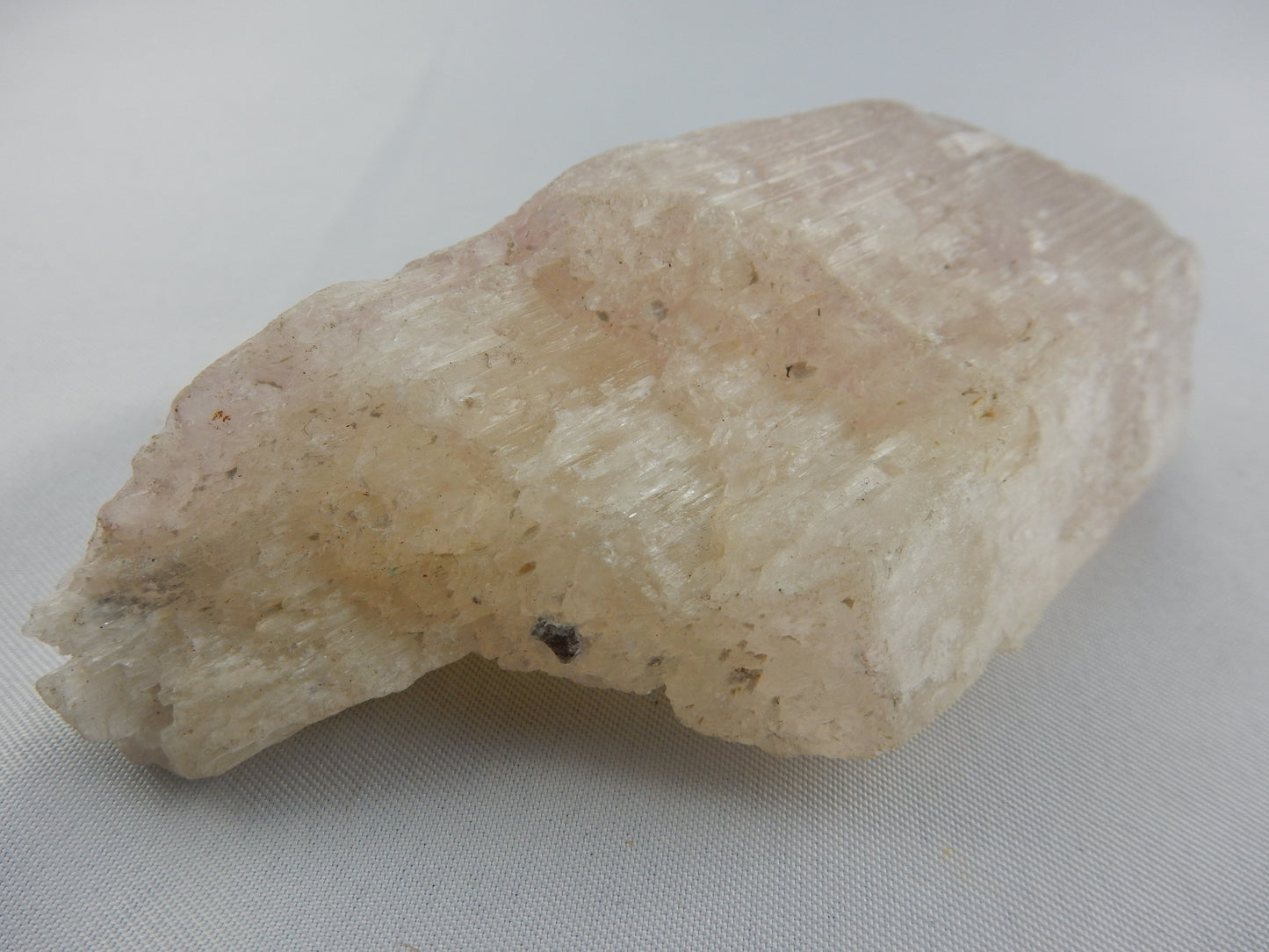 Kunzite - yellow-pink Crystal