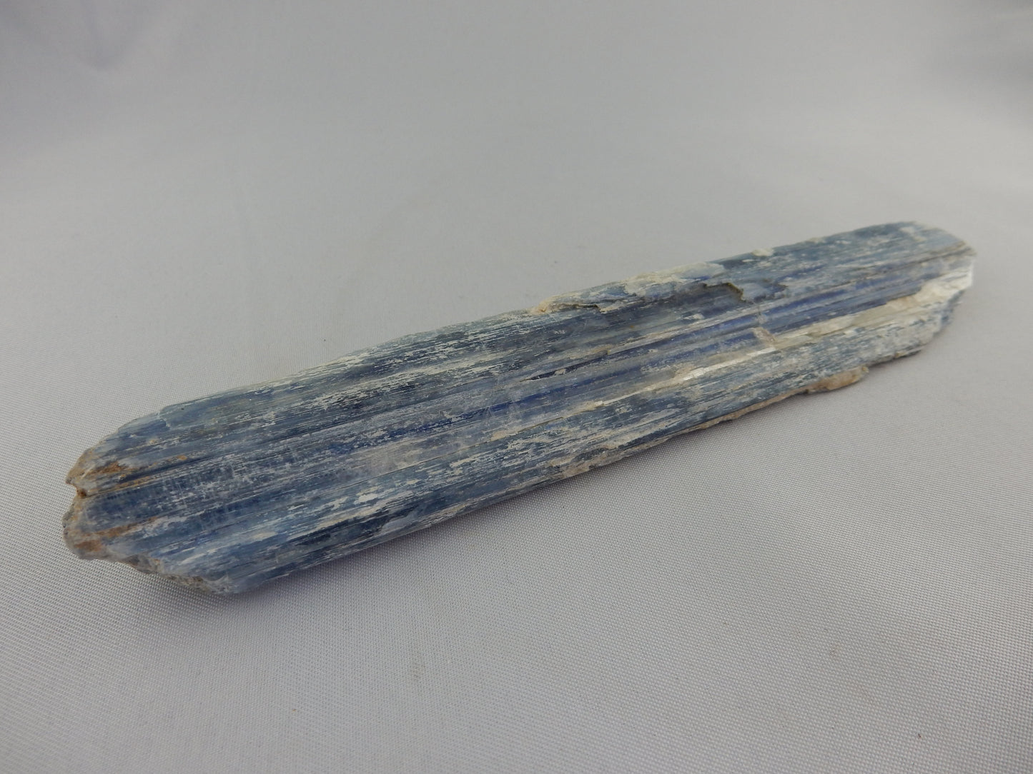 Kyanite - BIG Blade