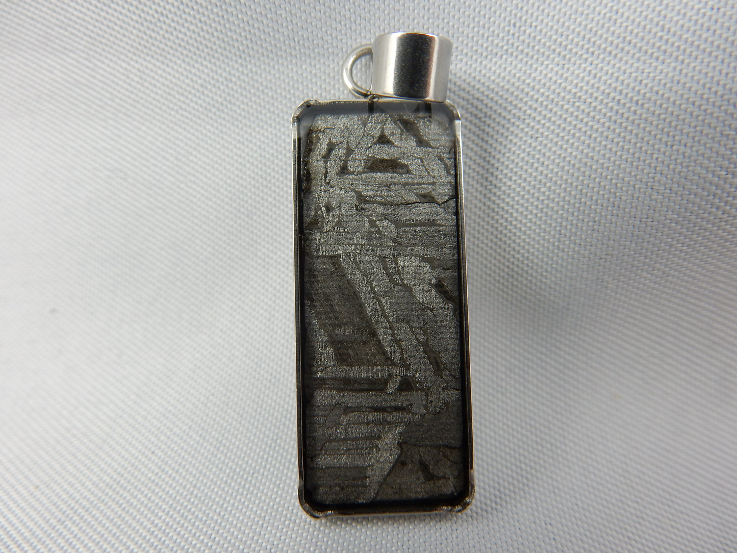 Aletai Meteorite, discovery 1898, wear a wandering spec rock - pendant