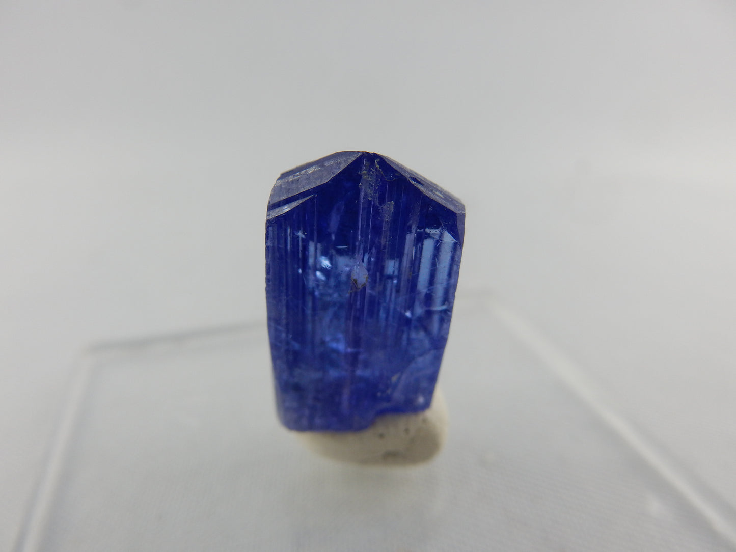 Tanzanite - super fine stubby Crystal