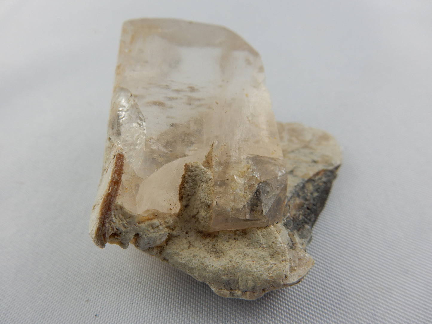 Topaz - Amber well terminated