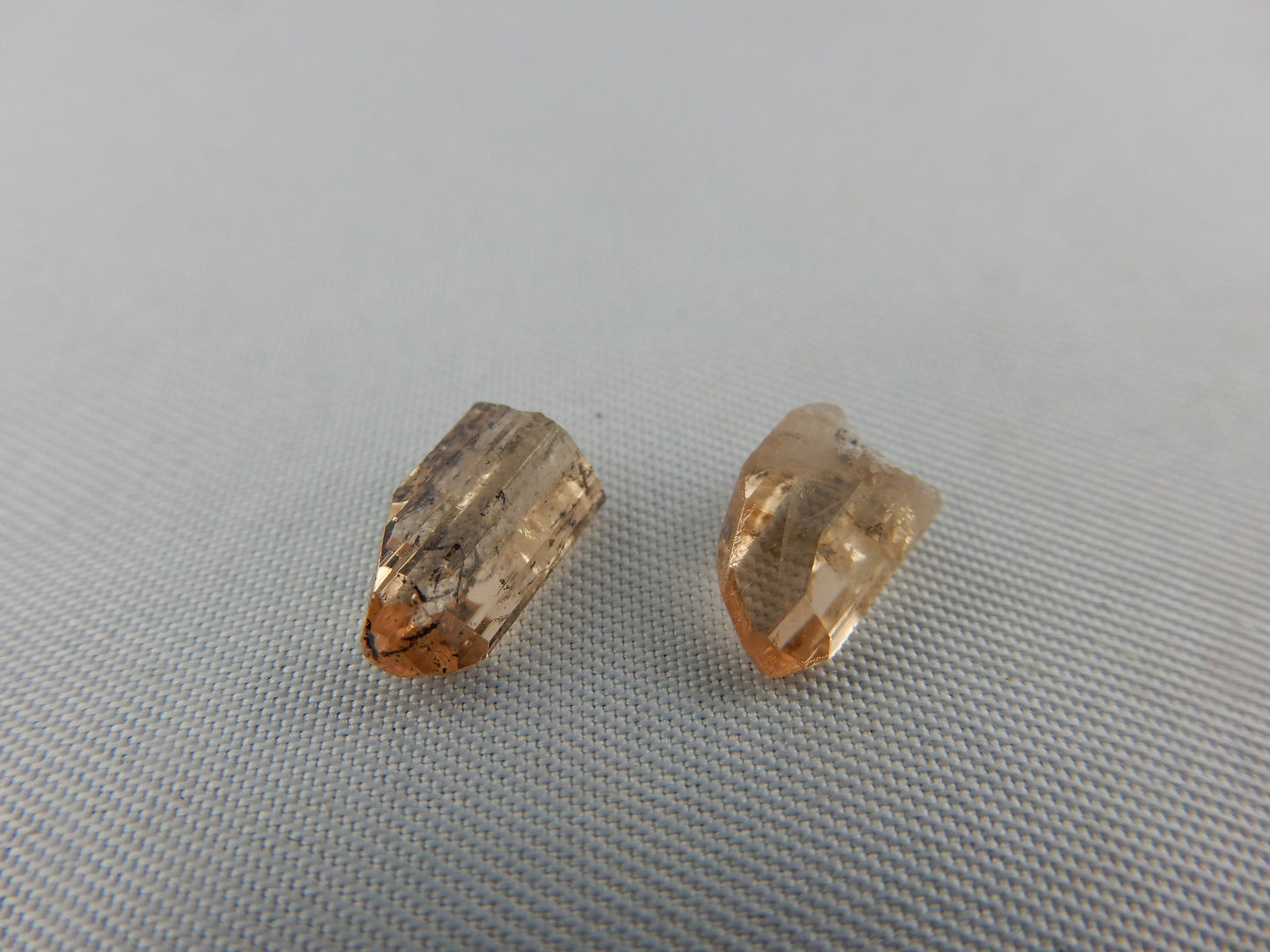 super clear-gemmy classic champagne colour undamaged terminated Topaz points