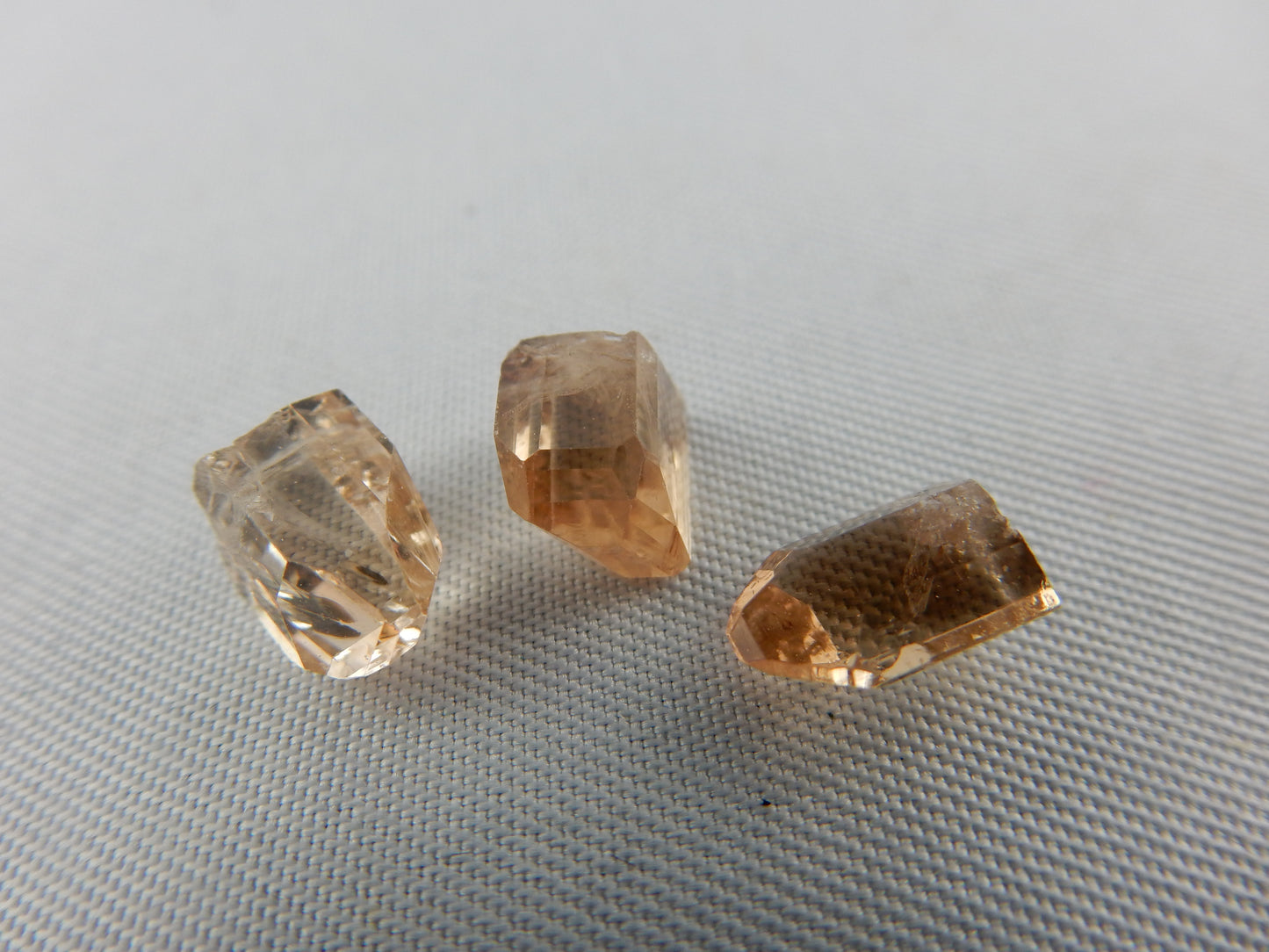 Topaz Gem Points - Lot (3 pcs)