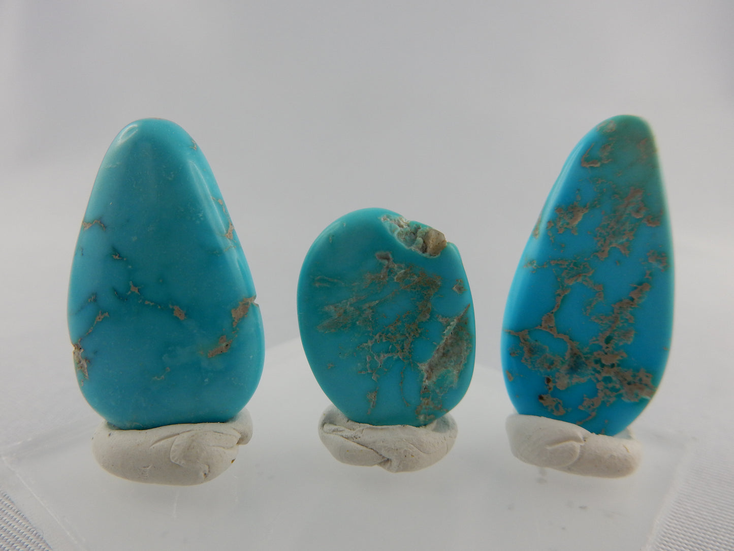 pretty matching classic "sky blue" sleeping beauty turquoise, mine is exhausted/closed many years ago