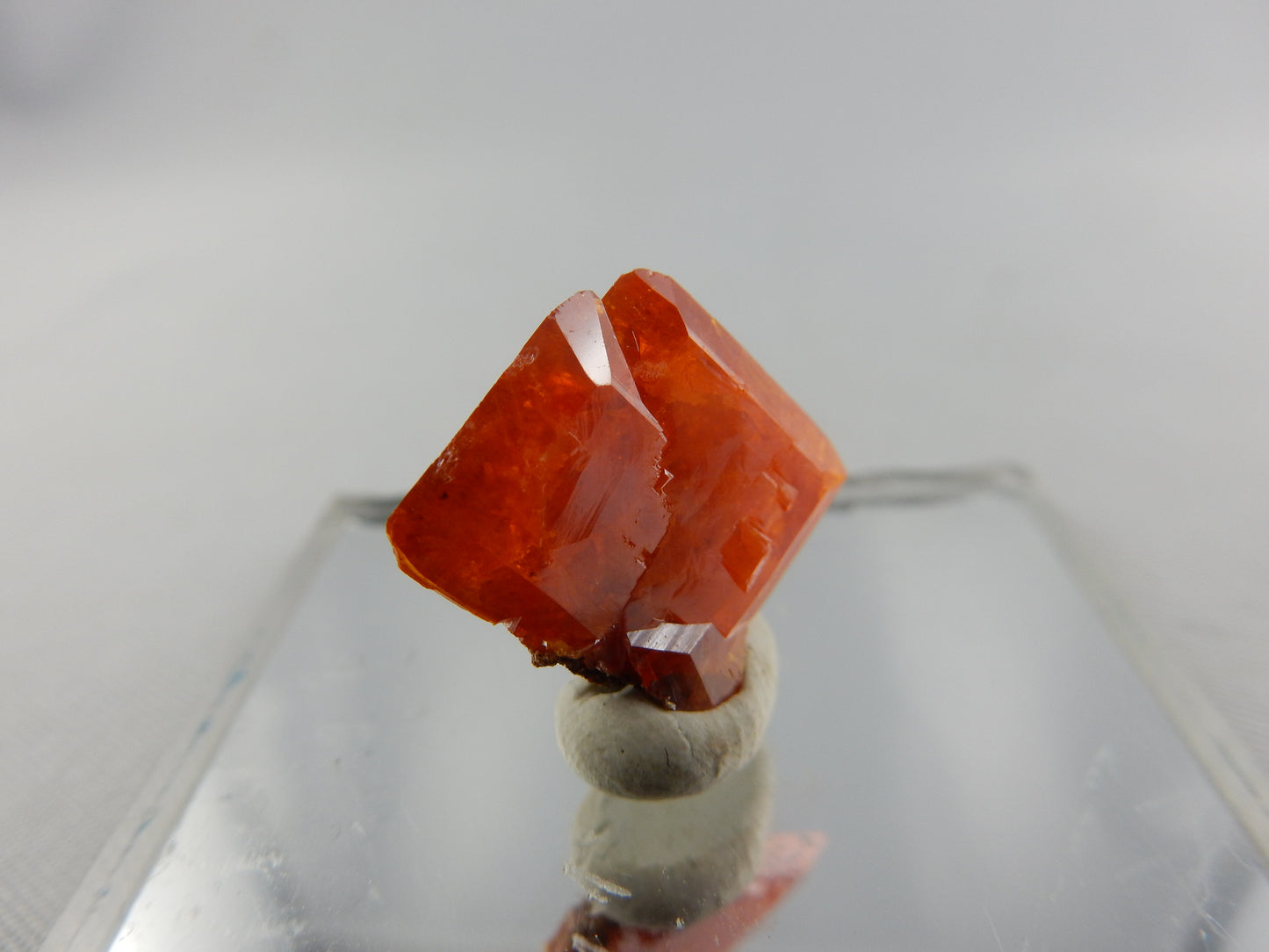 big perfect twinned blades of gemmy orange Wulfenite - from world-famous Red Cloud Mine Arizona - now closed