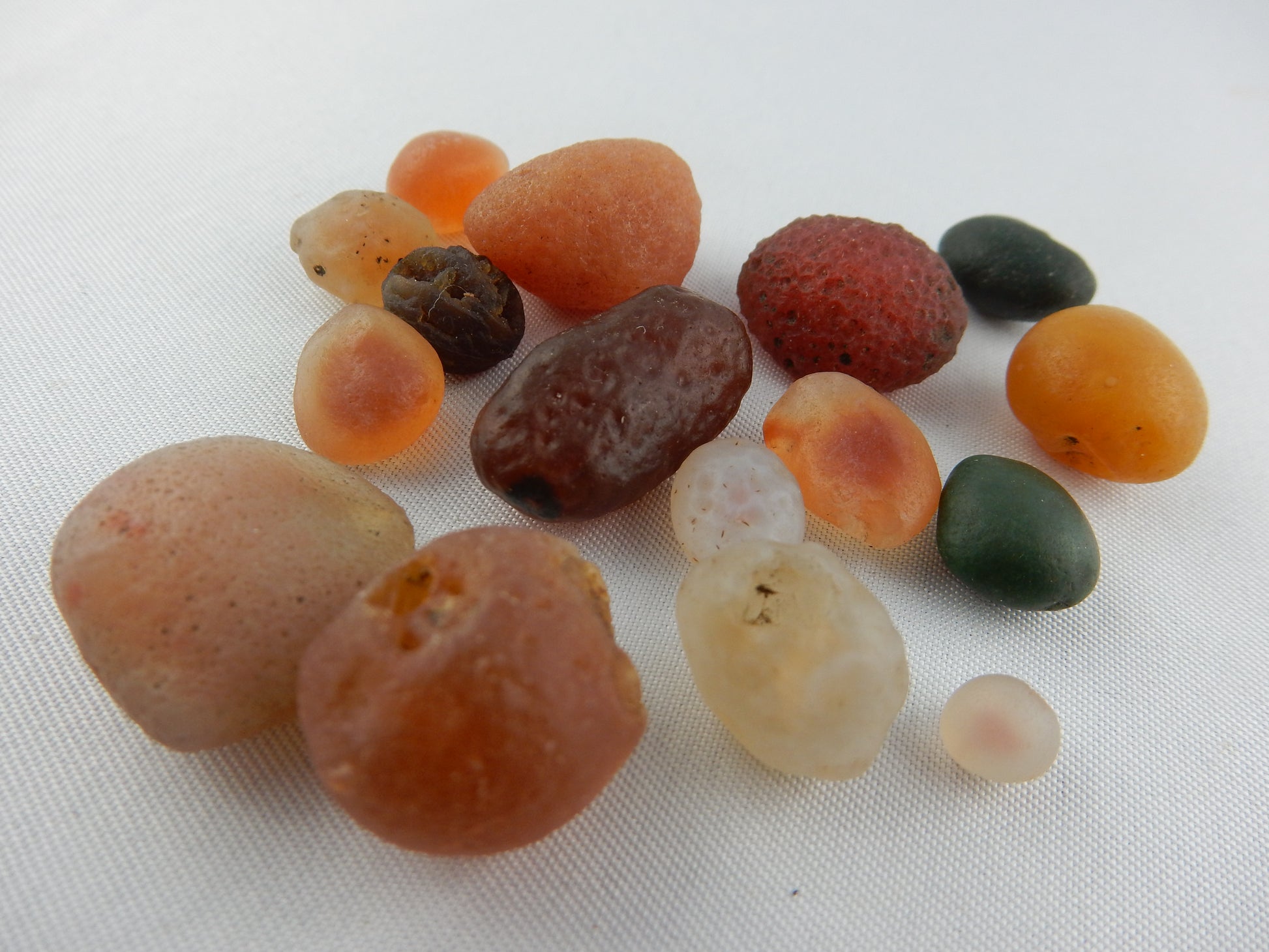 amazing natural agate "beads" polished by nature in the Gobi deserts of Mongolia