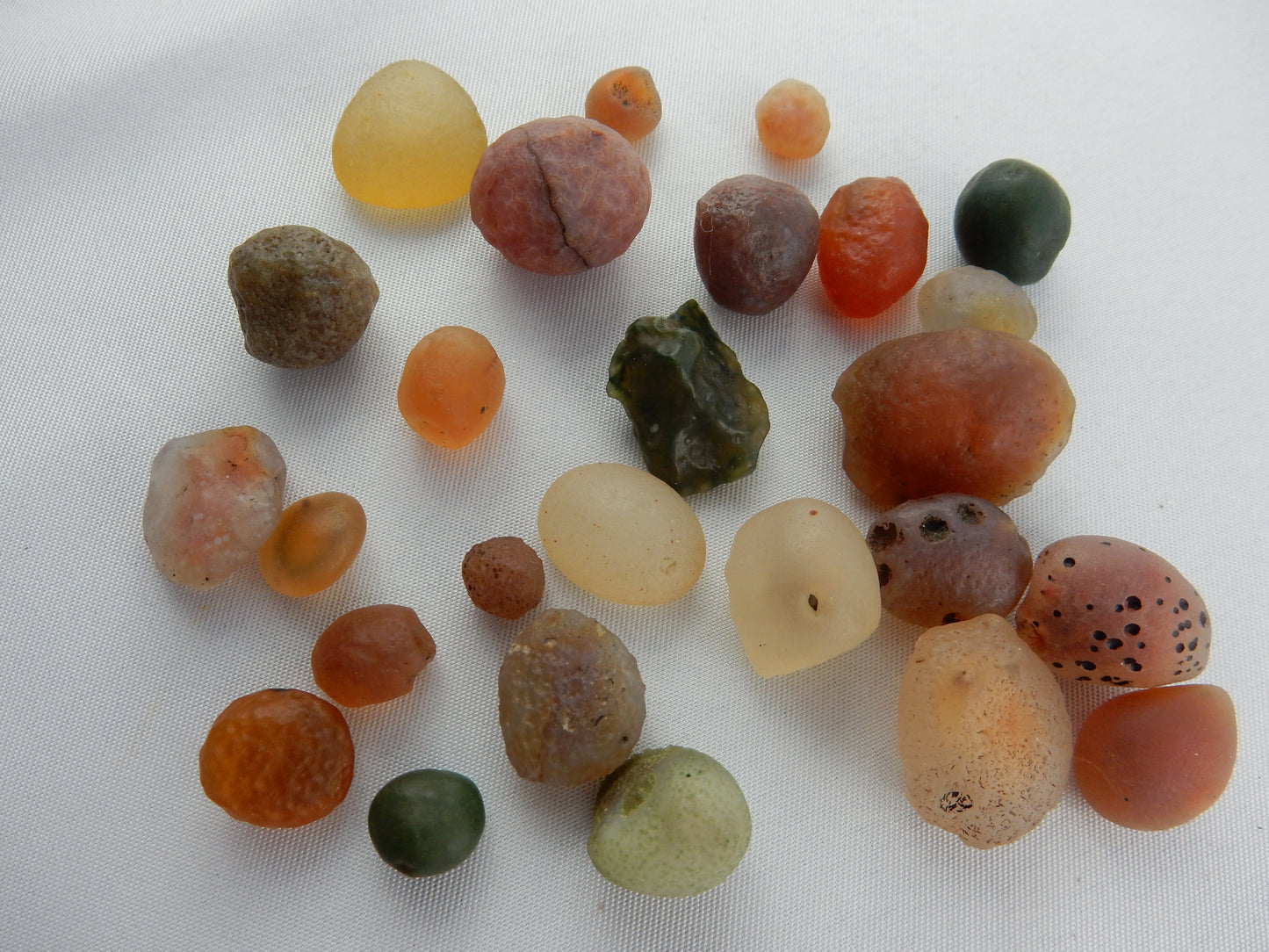 Gobi Agate Lot (25 pcs)