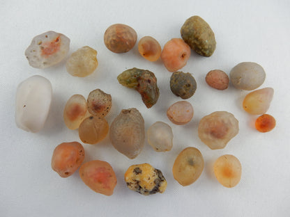 Gobi Agate Lot (35 pcs)