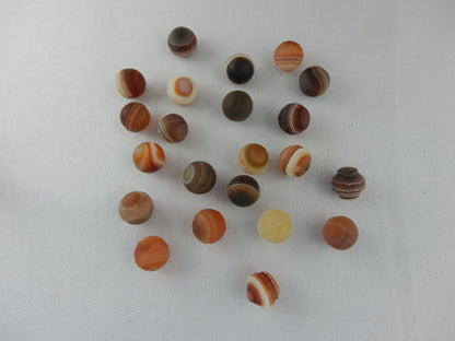 Gobi Agate - small Balls (22 pcs)