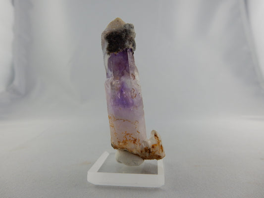 Weird terminated point of altered Goosamebebe quartz - amethyst phantom and secondary growths on exterio