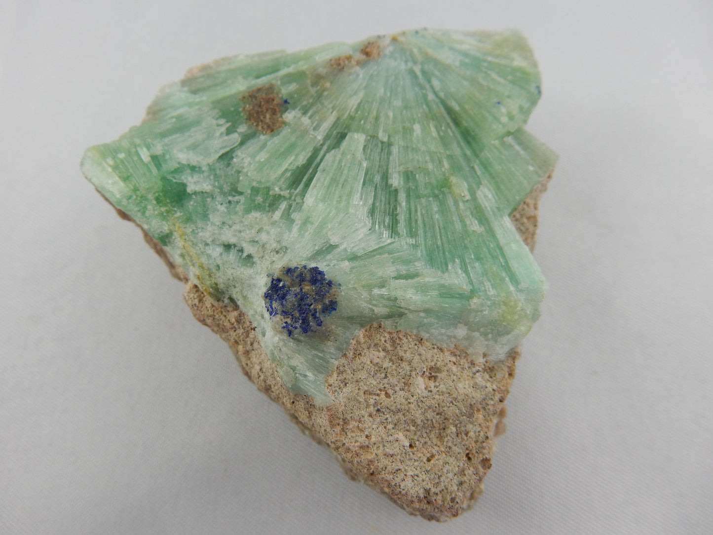 Aragonite - Green Spray