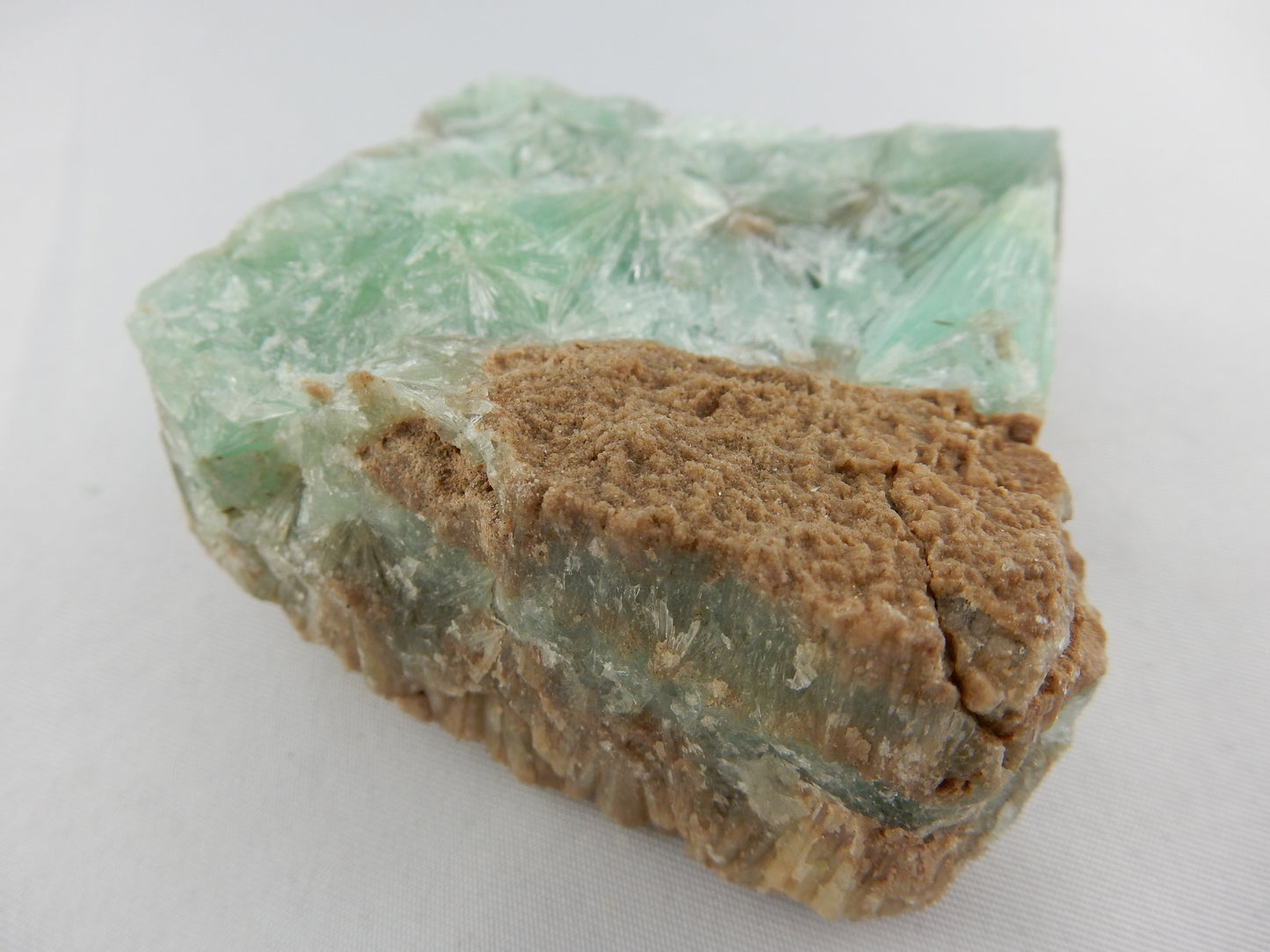 Aragonite - Green Spray
