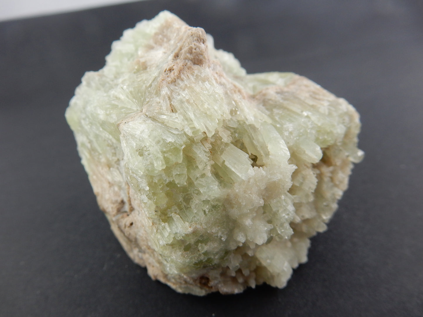 Aragonite green