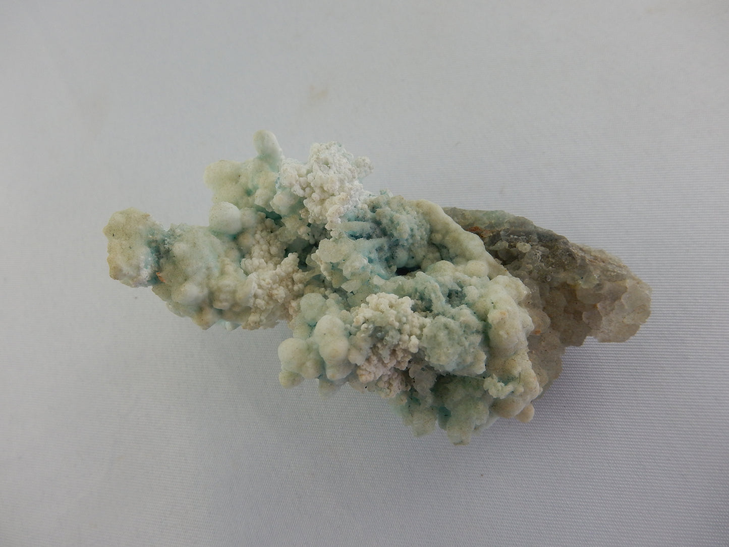 Aragonite snow blue