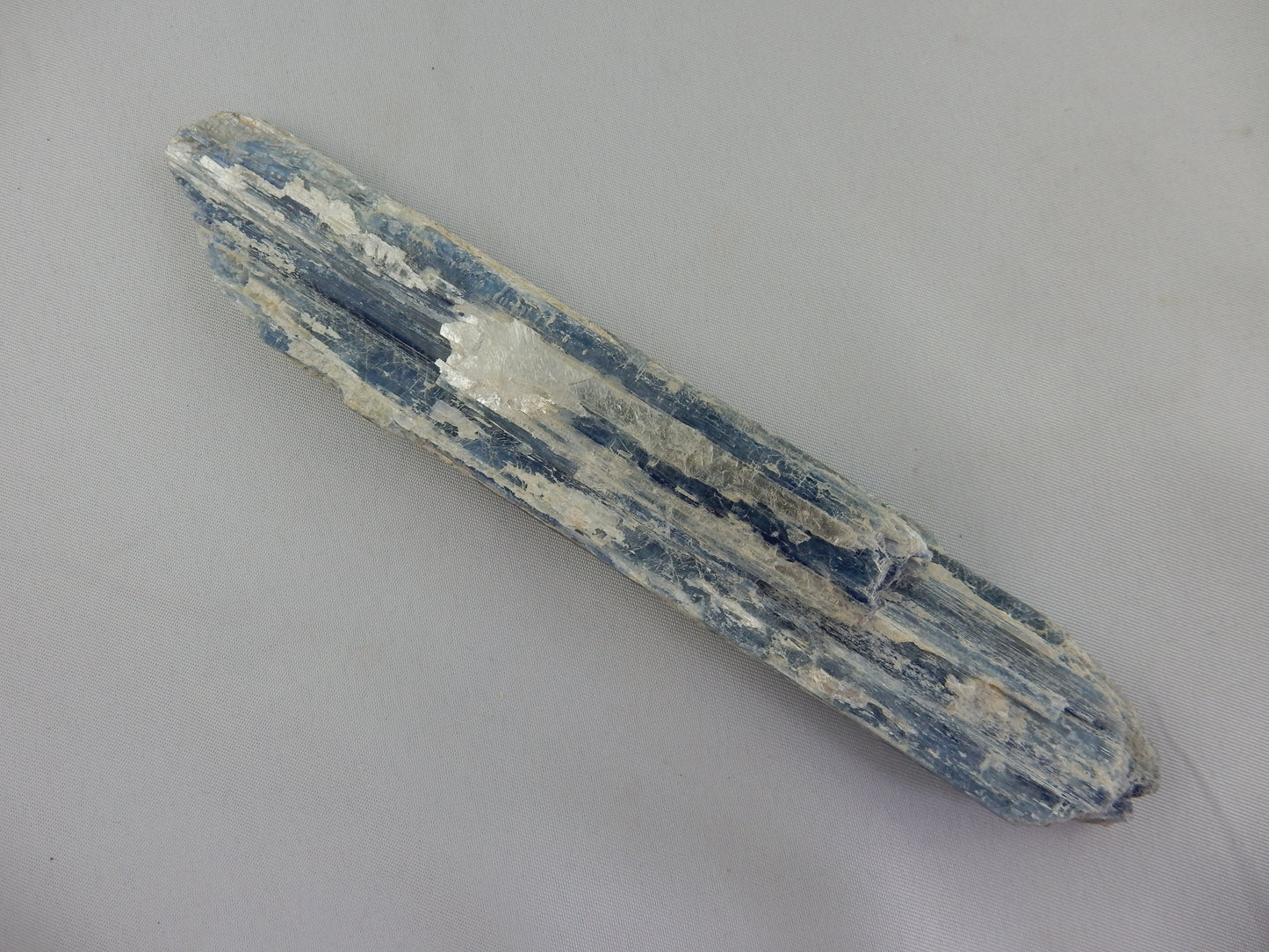 BLUE GEMMY translucent BIG blade of Kyanite - great specimen or healing!