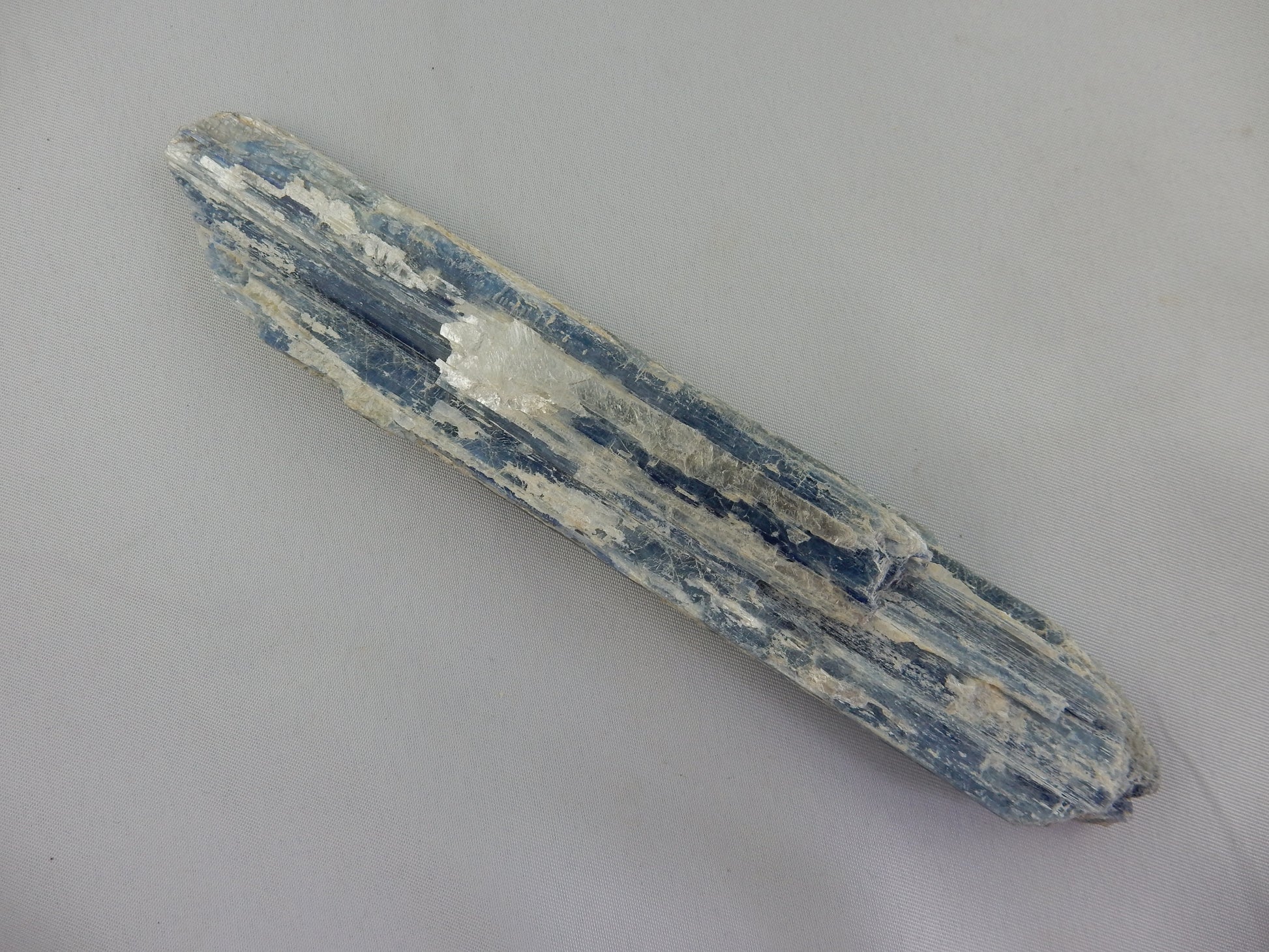 BLUE GEMMY translucent BIG blade of Kyanite - great specimen or healing!