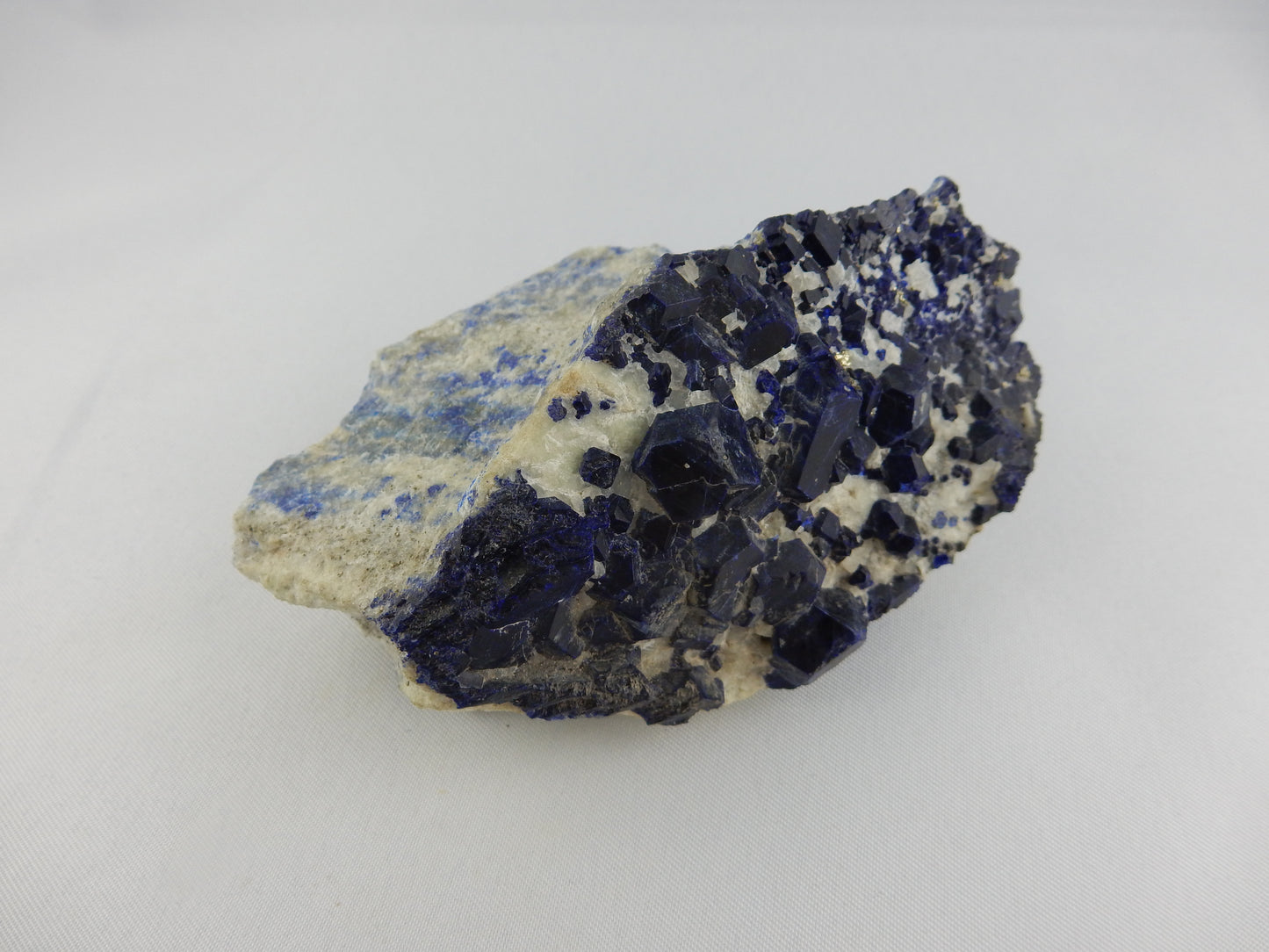 Lazurite on Calcite with Pyrite