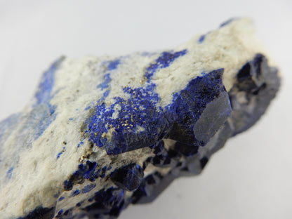 Lazurite on Calcite with Pyrite