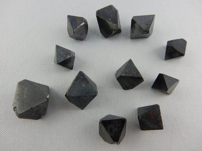 Magnetite Crystal Lot (11 pcs)
