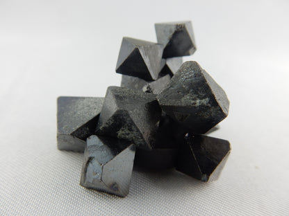 Magnetite Crystal Lot (12 pcs)