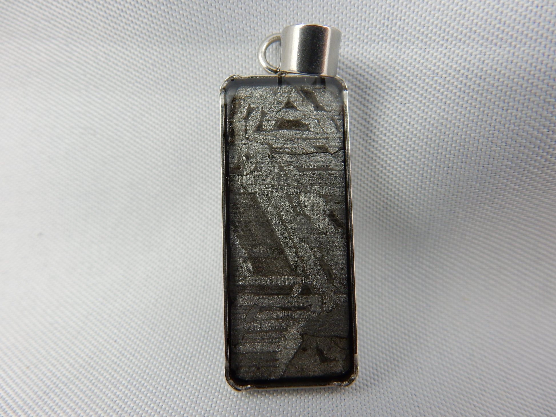 Aletai Meteorite, discovery 1898, wear a wandering spec rock - pendant