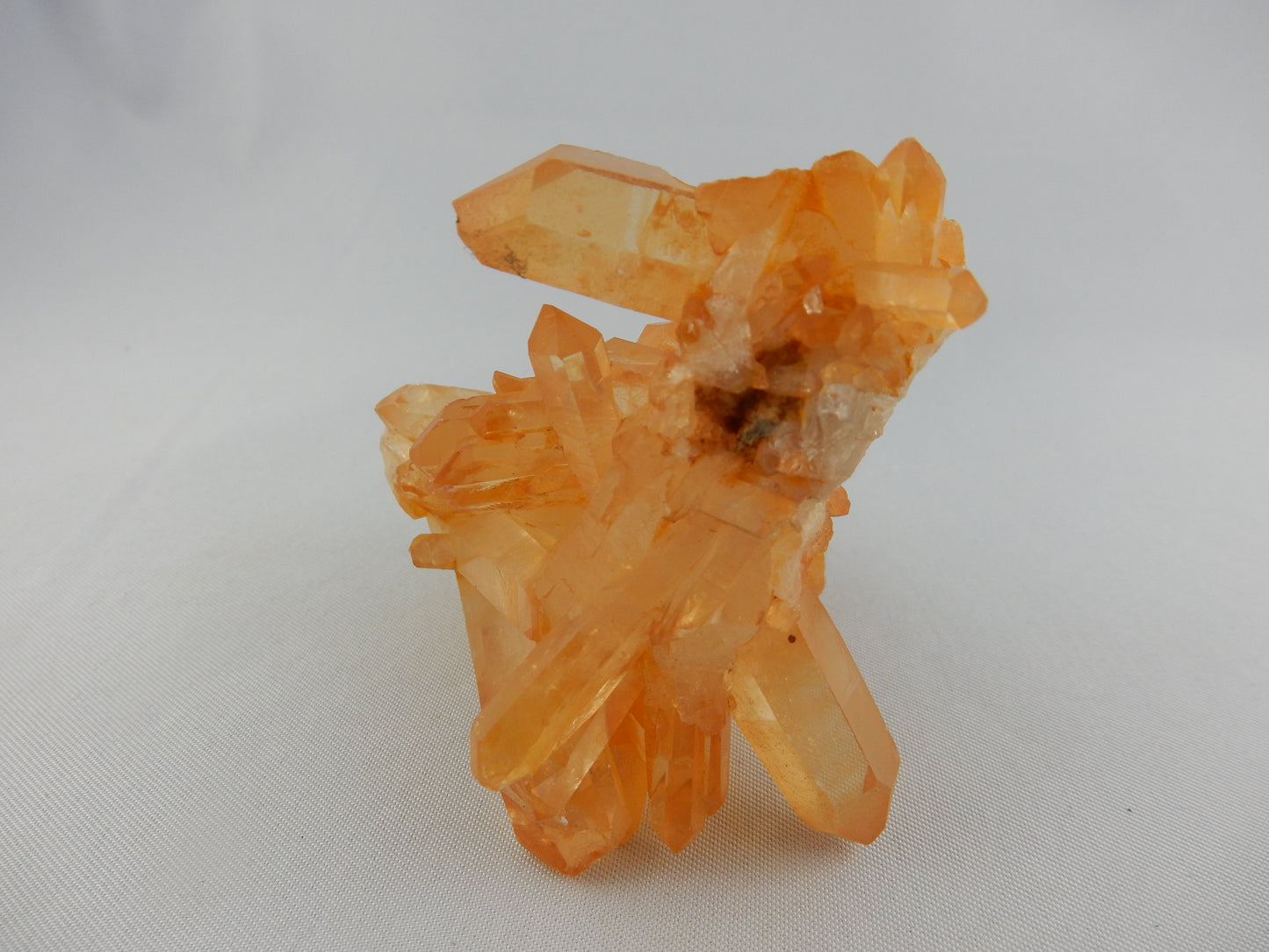 Quartz orange Cluster