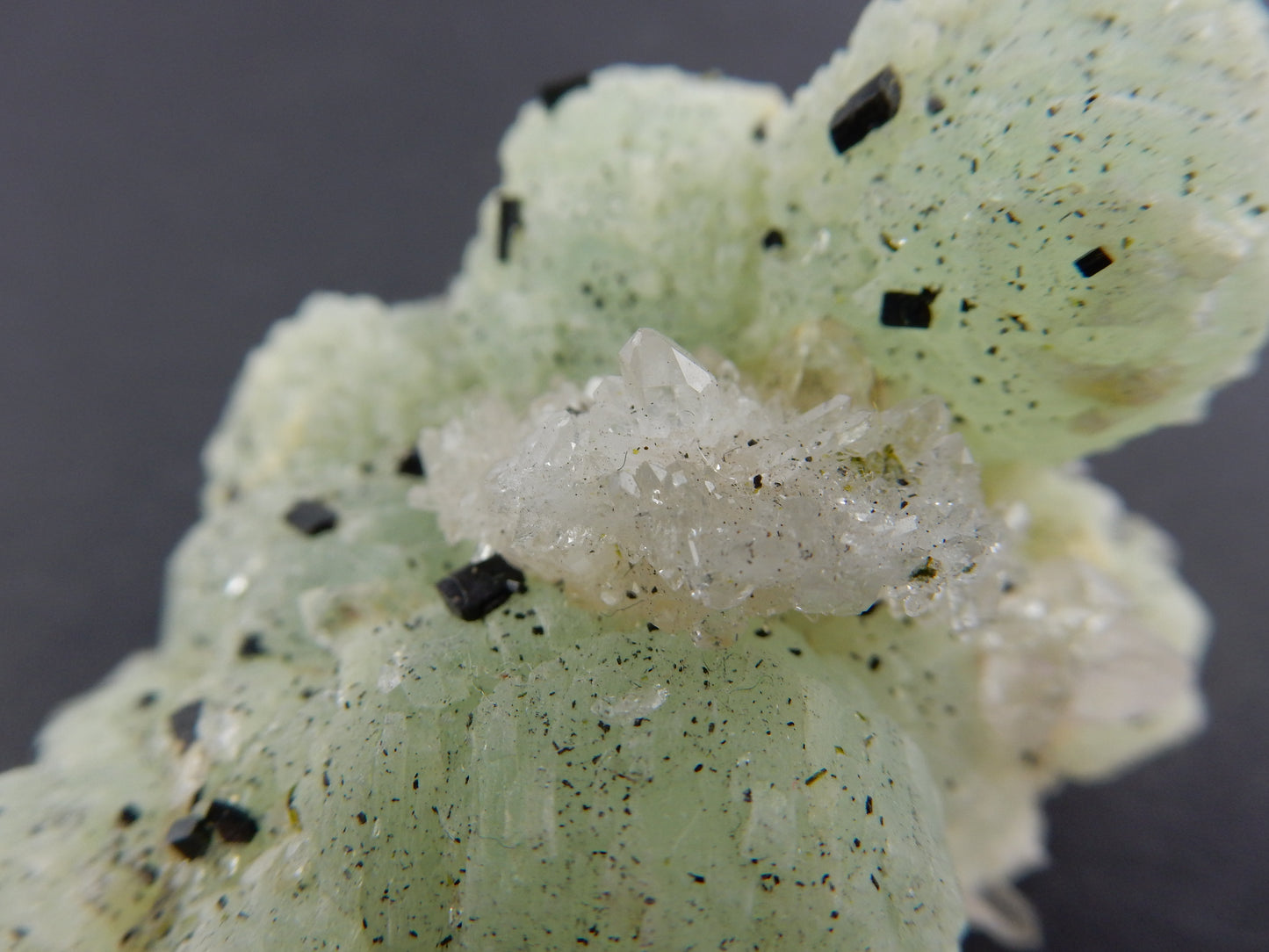 Prehnite with Babingtonite