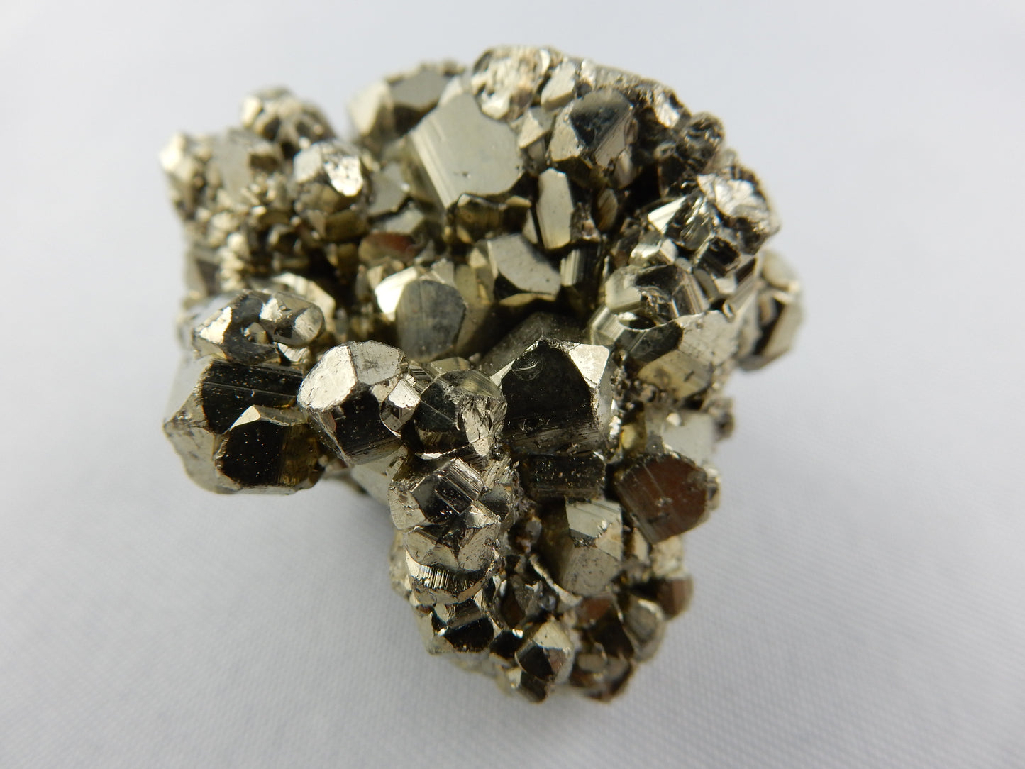 Pyrite - Dodeahedron Cluster