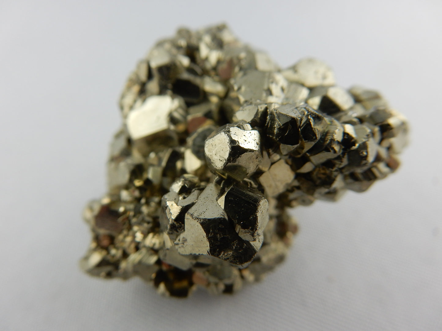 Pyrite - Dodeahedron Cluster