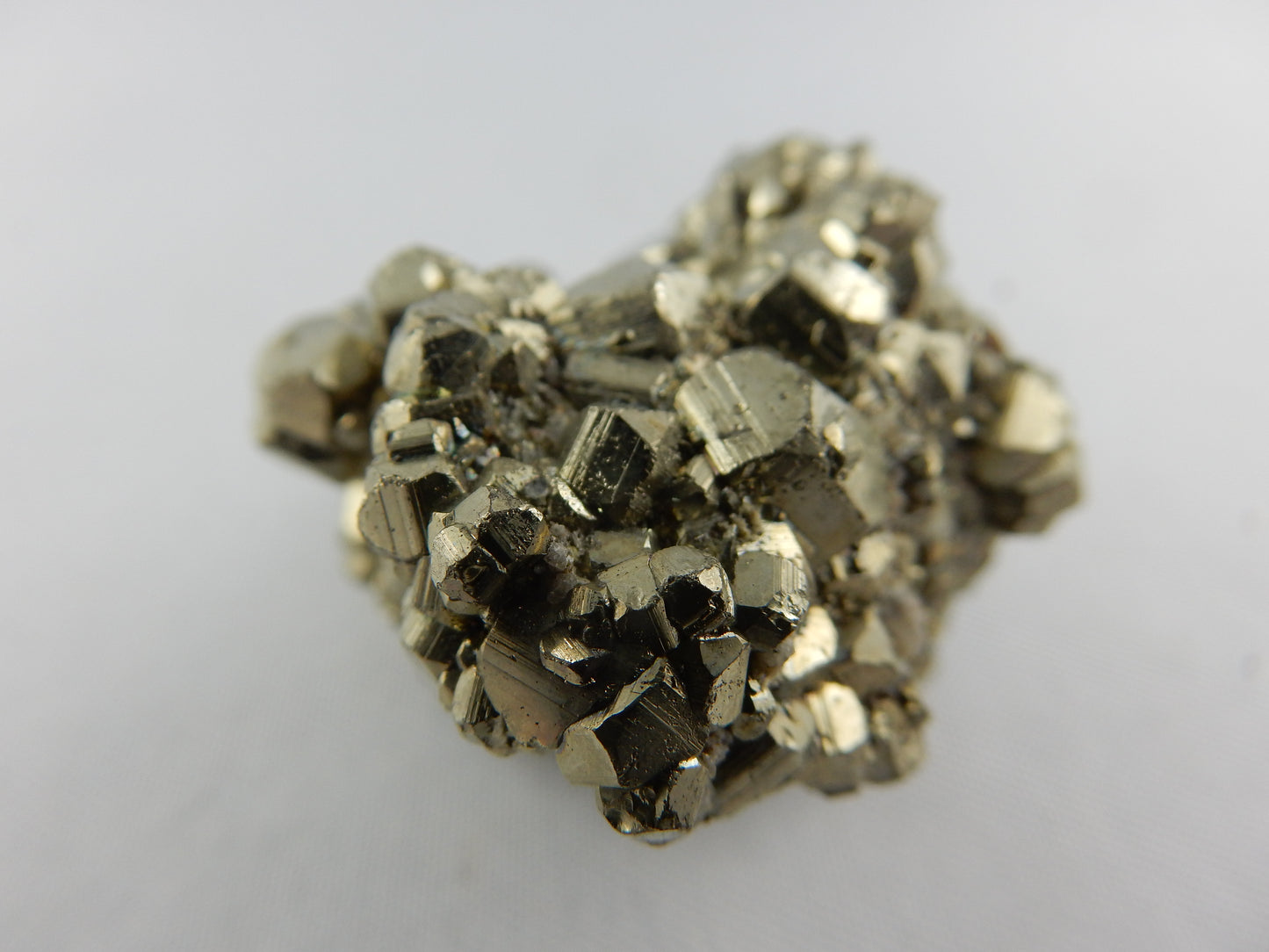 Pyrite - Dodeahedron Cluster