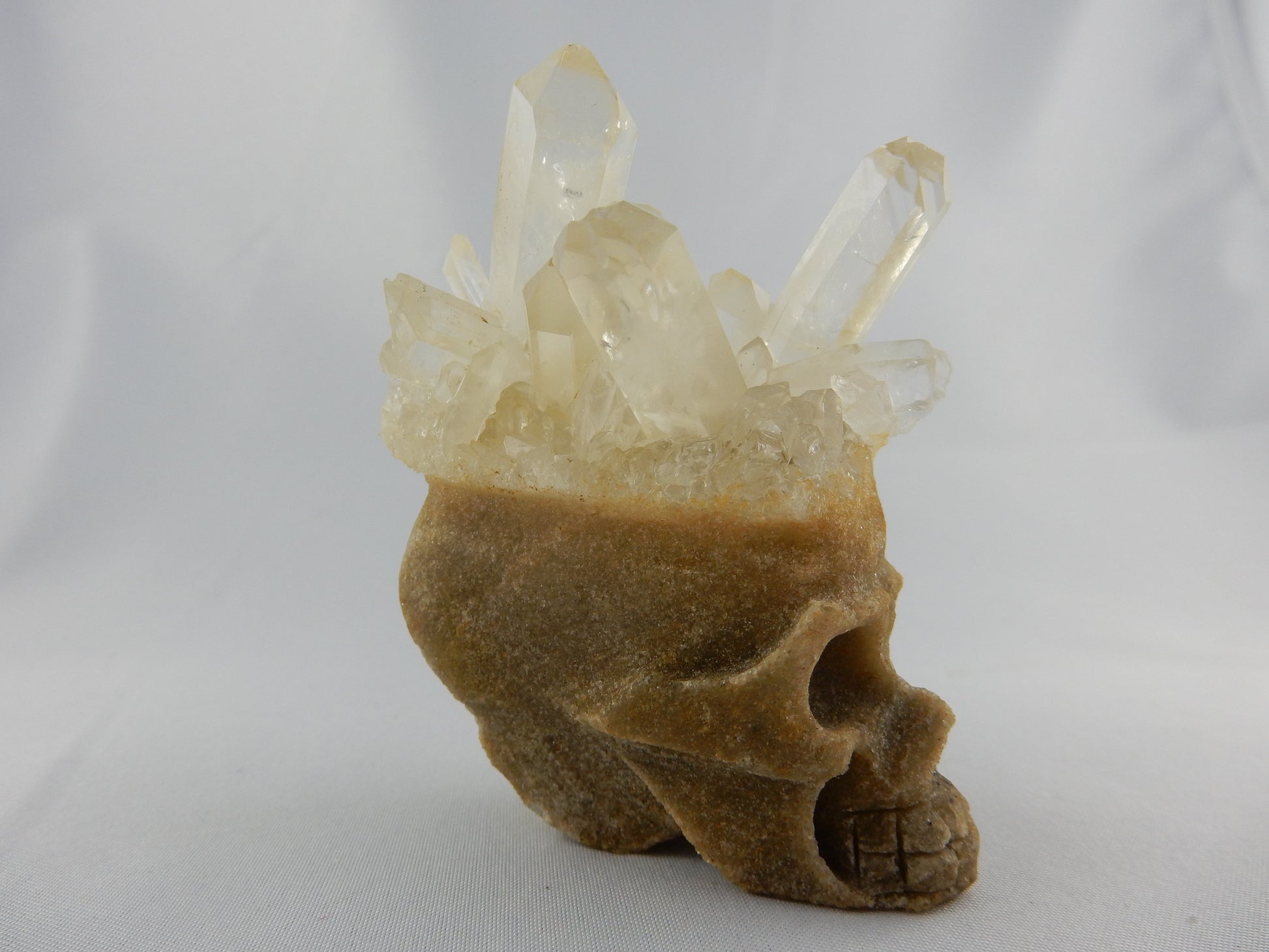 skull with incredible crystal mohawk