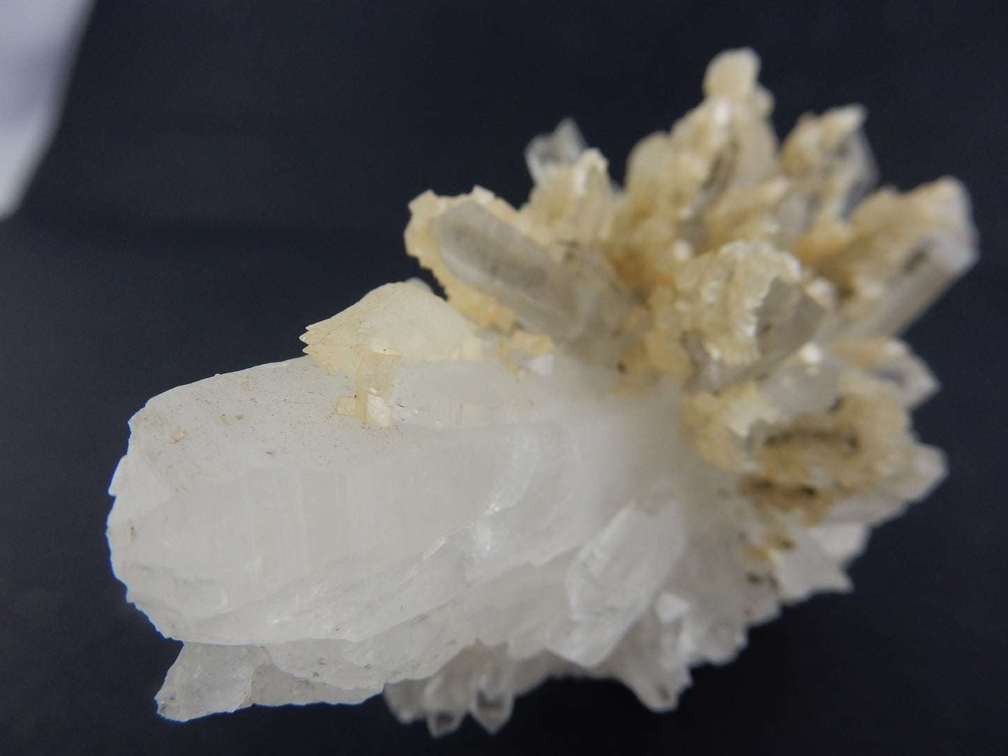 Quartz with Ankerite (and Calcite)