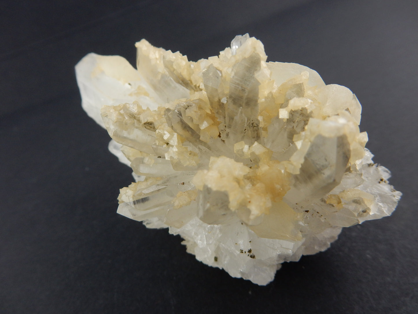 Quartz with Ankerite (and Calcite)