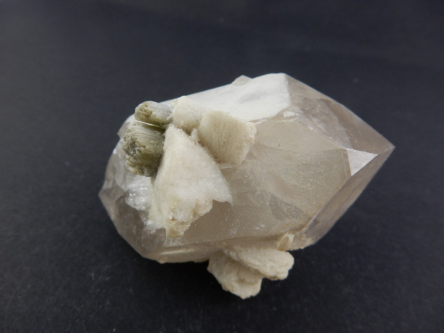 Quartz - DT "Floater"