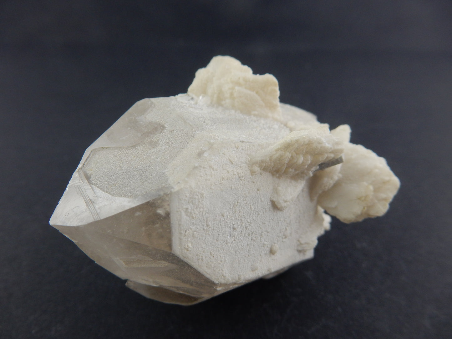 Quartz - DT "Floater"