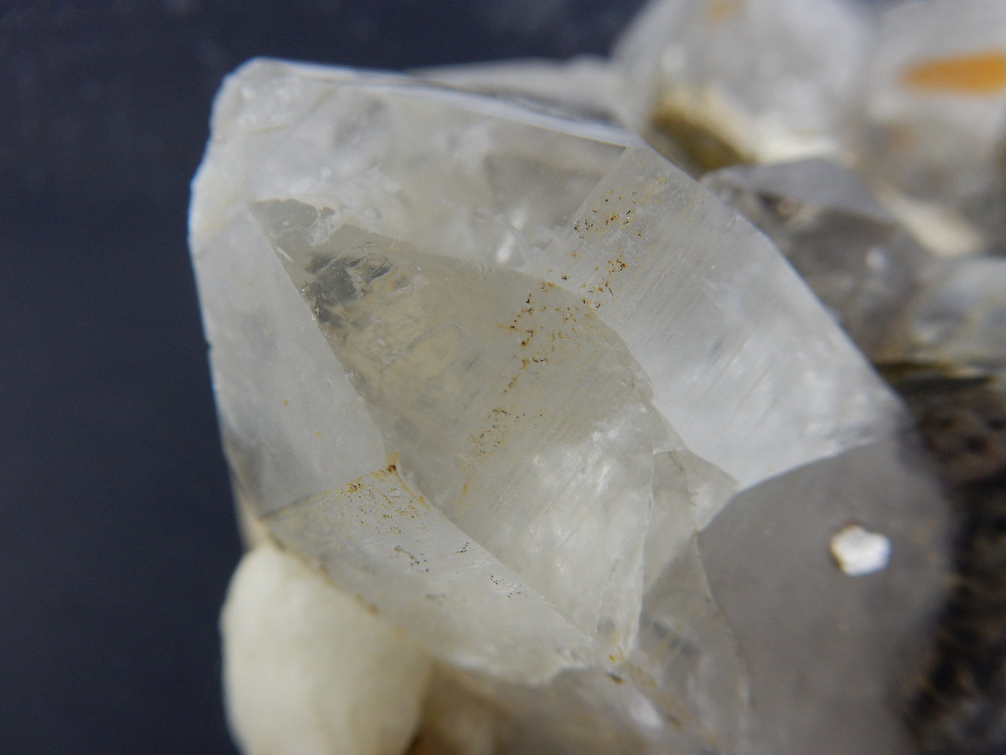 Quartz - DT Tabbys with Muscovite on Feldspar