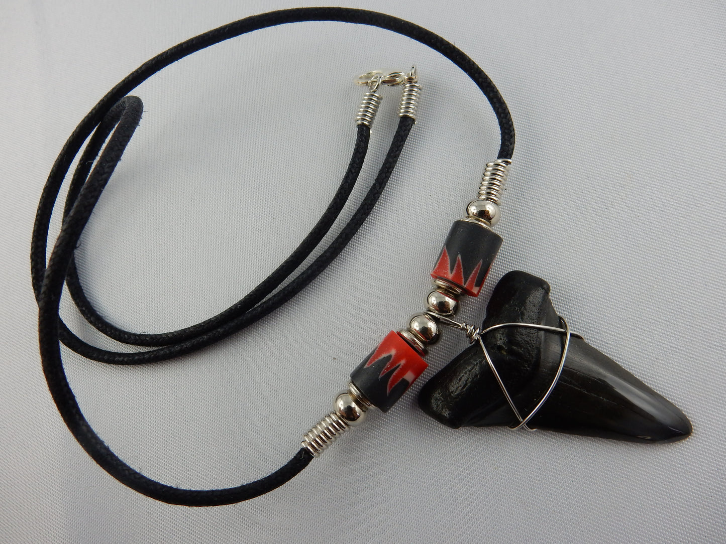 great shape complete megladon tooth ancient shark - w/"angry red" beads - 30 million years old - necklace