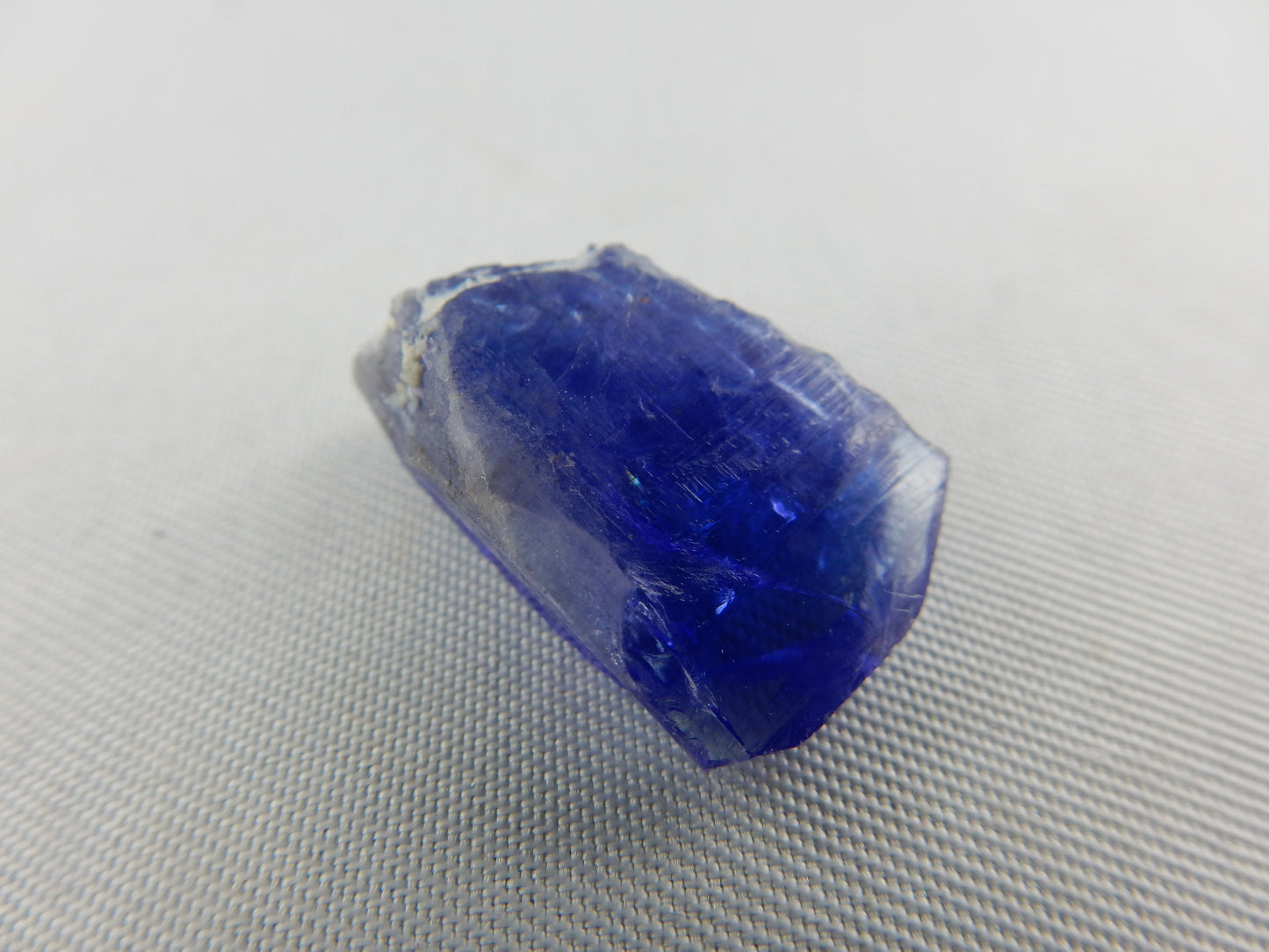 Tanzanite - super fine "Blade-type" Crystal
