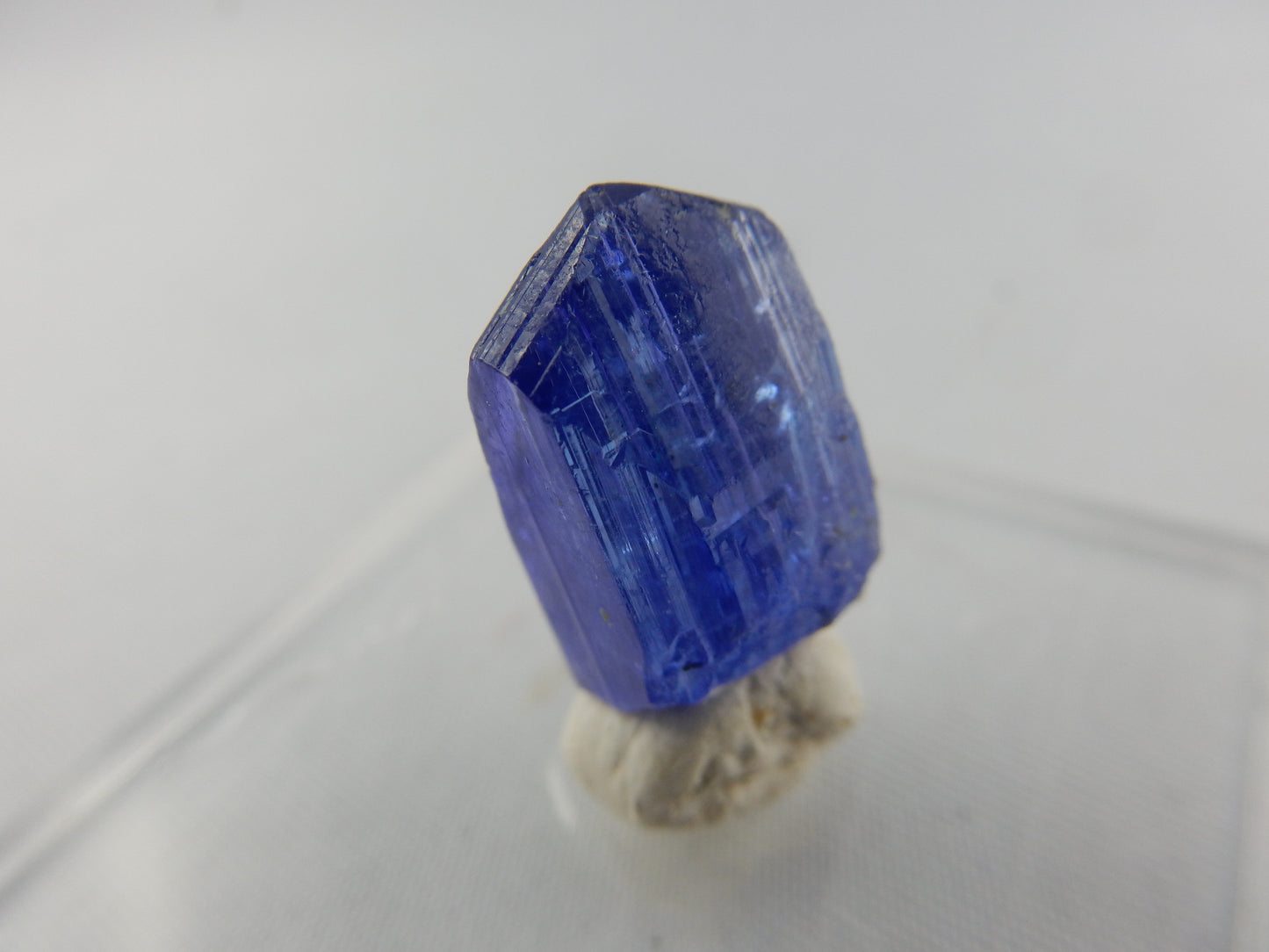 undamaged and unheated pleochroic blue-green-brown clean and clear terminated "stubby-type" single point Tanzanite