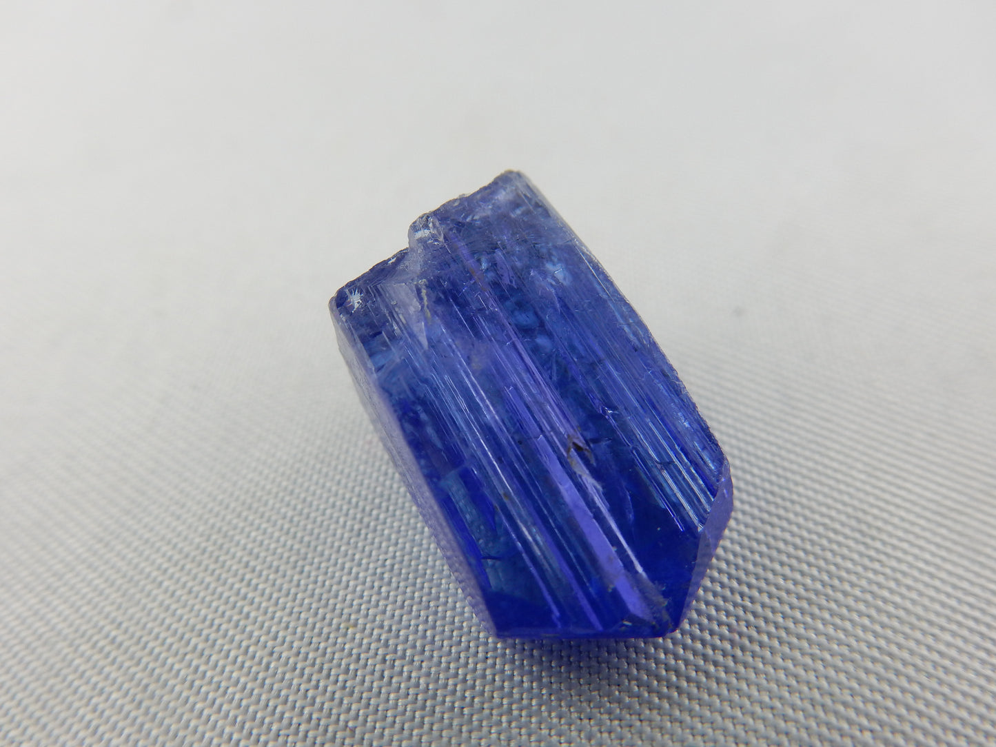 Tanzanite - super fine stubby Crystal