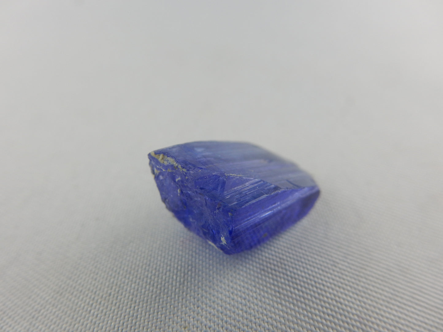 Tanzanite - super fine stubby Crystal