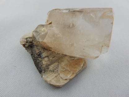 Topaz - Amber well terminated