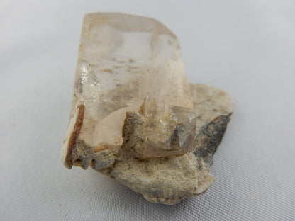Topaz - Amber well terminated
