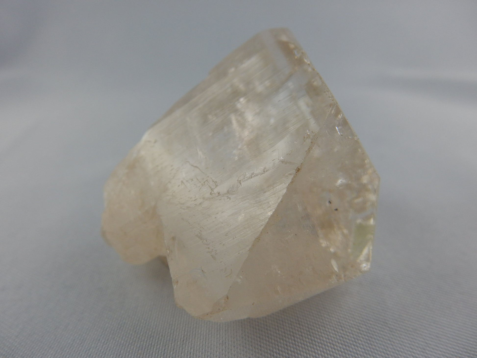Topaz - large super gemmy facet-grade, sharp complex terminations